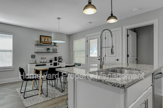 Foto del edificio - 731 Layne Dr