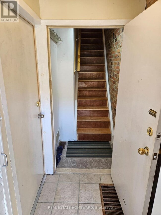 Building Photo - 60 Hamilton St