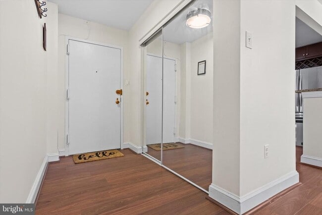 Building Photo - 1325 18th St NW