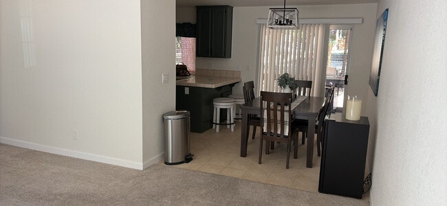 Building Photo - 5564 Sierra Springs Dr
