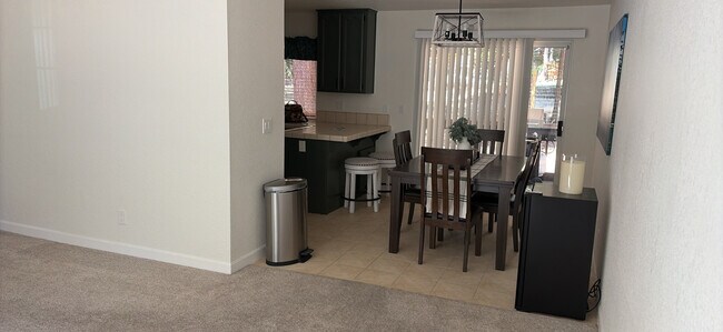 Foto del edificio - 5564 Sierra Springs Dr