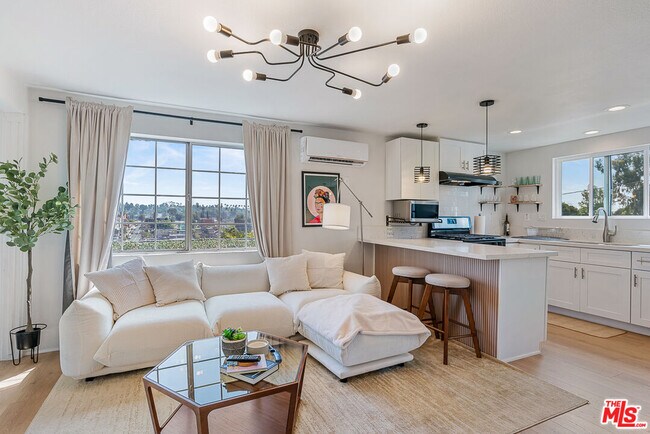 Foto del edificio - 2217 Scott Ave