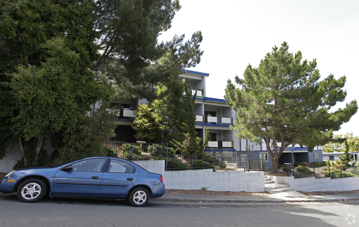 Building Photo - Harbor View Villa