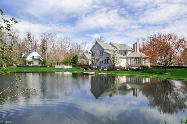 Building Photo - 15404 Hemlock Point Rd