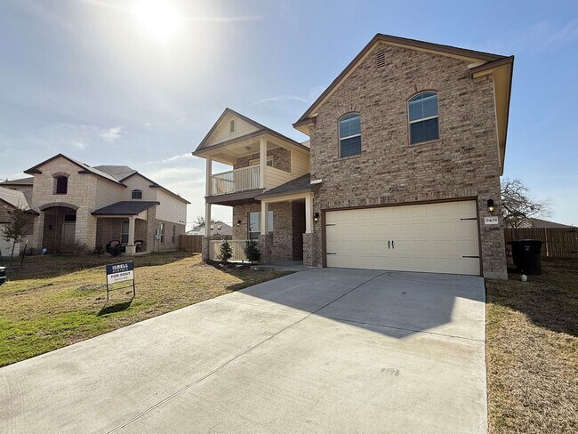 Building Photo - RENT REDUCTION & RENT SPECIAL - AVAILABLE NOW!