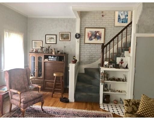 Foto del edificio - 595 Pond St