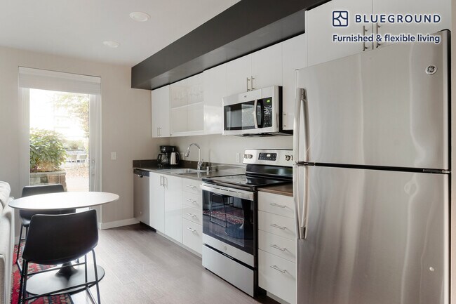 Foto del edificio - 2690 152nd Ave NE