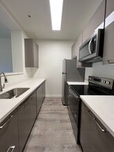 Building Photo - 1524 1st Ave