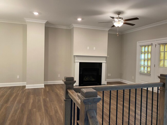 Building Photo - 3867 Via Cima Ln