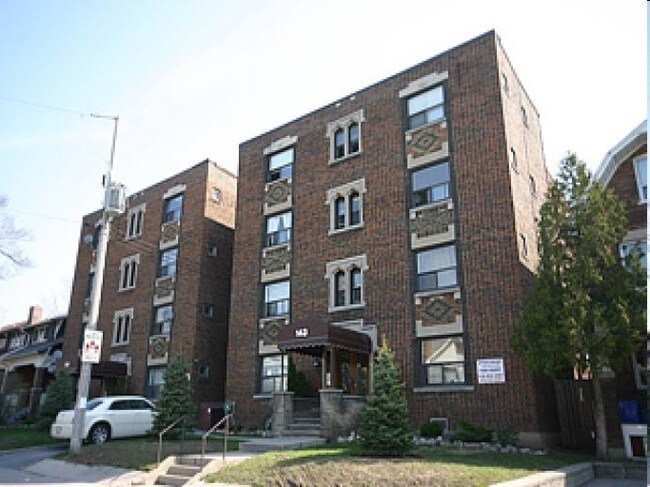 Photo du bâtiment - 143 Arlington Ave