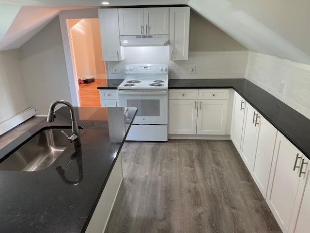 Kitchen - 38 S East St