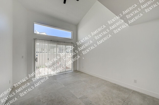 Building Photo - 2716 Ferrin Rd