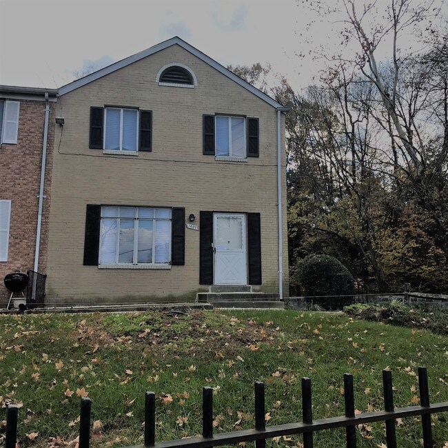 1601 Addison Rd S, District Heights, MD 20747 Townhouse for Rent in