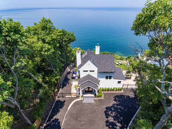 Foto del edificio - 54 Cliff Rd