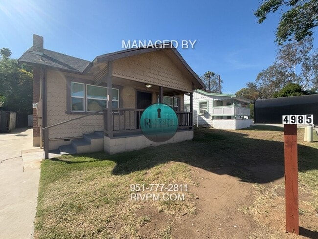 Building Photo - WELCOME TO YOUR NEW HOME IN THE WOOD STREE...