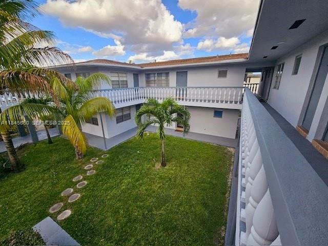 Foto del edificio - 5112 Hollywood Blvd