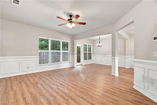 Foto del edificio - 1336 Brookmere Way