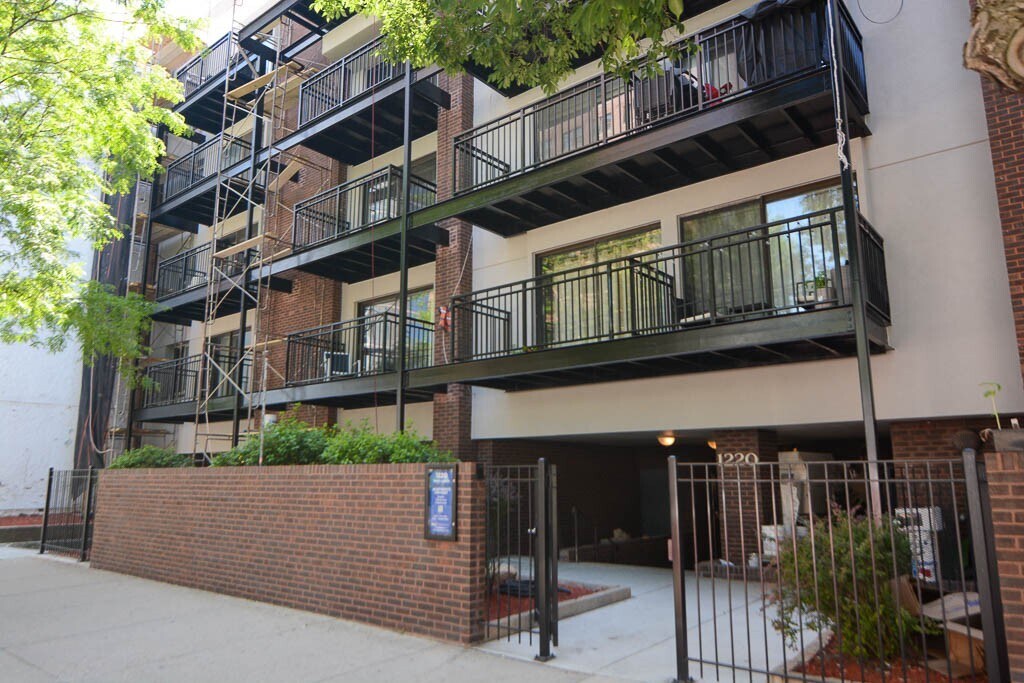 Foto principal - 1225 N LaSalle St