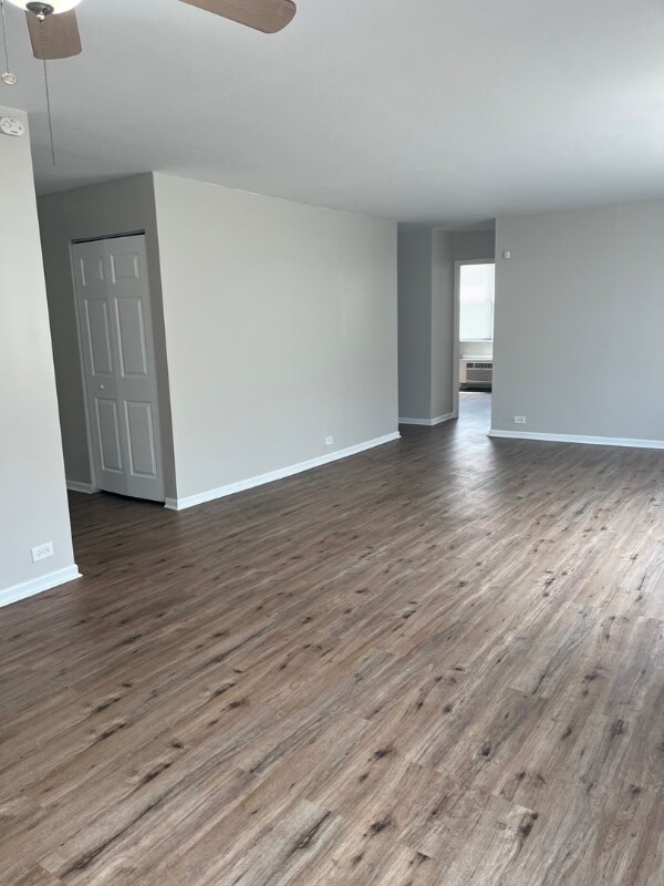 Foto del edificio - 4300 W Ford City Dr