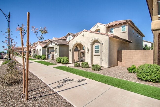 Cooley Station Stunning 3 bedroom! - Cooley Station Stunning 3 bedroom! House