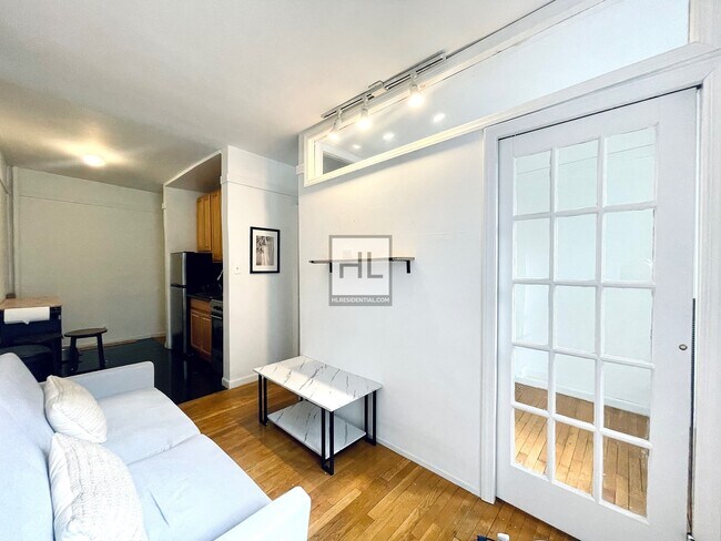 Foto del edificio - Bright 1.5 Bed | East 61st Street, Lenox Hill
