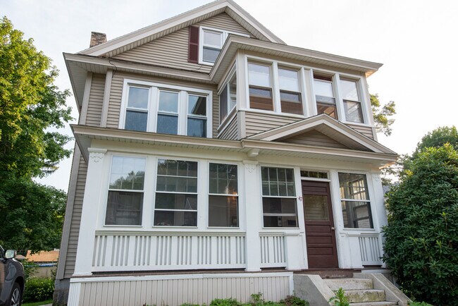 outside - 47 Hadwen Rd