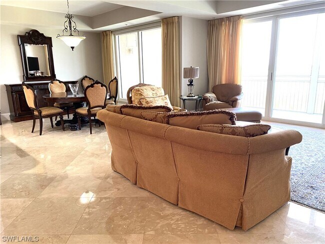 Foto del edificio - 4951 Bonita Bay Blvd