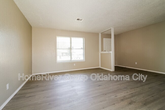 Foto del edificio - 808 NW 113th St