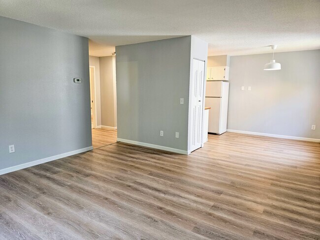 Foto del edificio - 2536 Dupont Ave S