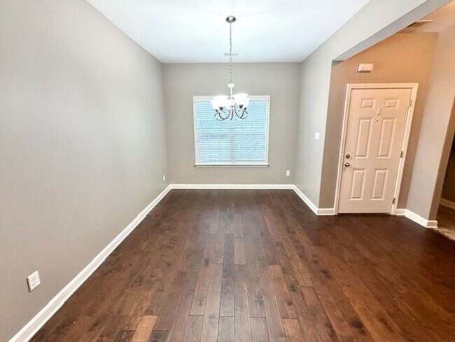 Building Photo - Now Leasing a 4 Bedroom 2 Bath Home in Olive Branch