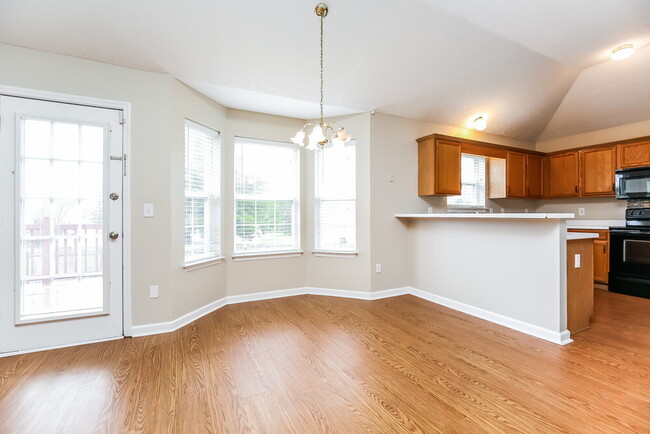 Building Photo - 817 Carmen Way