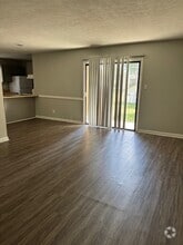 Building Photo - 827 Applewood Ln