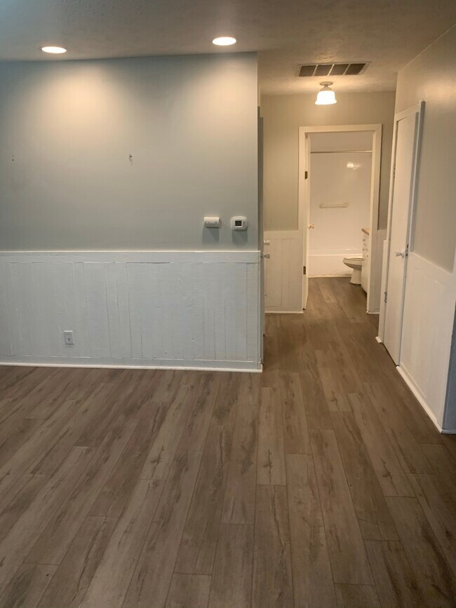 Foto del edificio - 10253 E 116th St