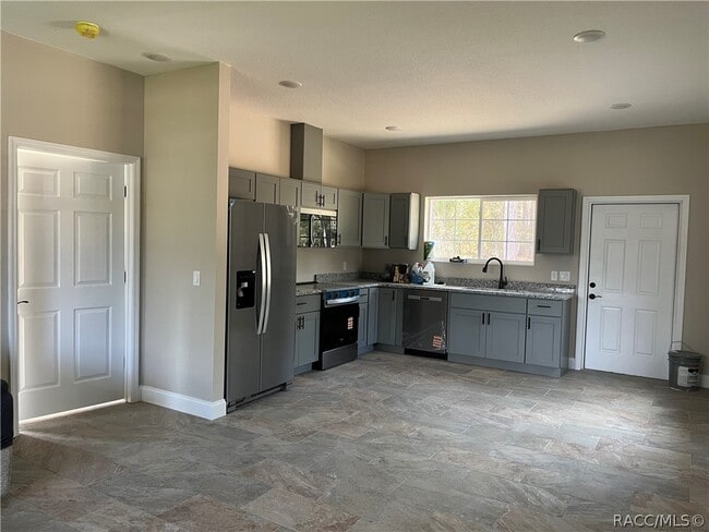 Foto del edificio - 748 N Heathrow Dr