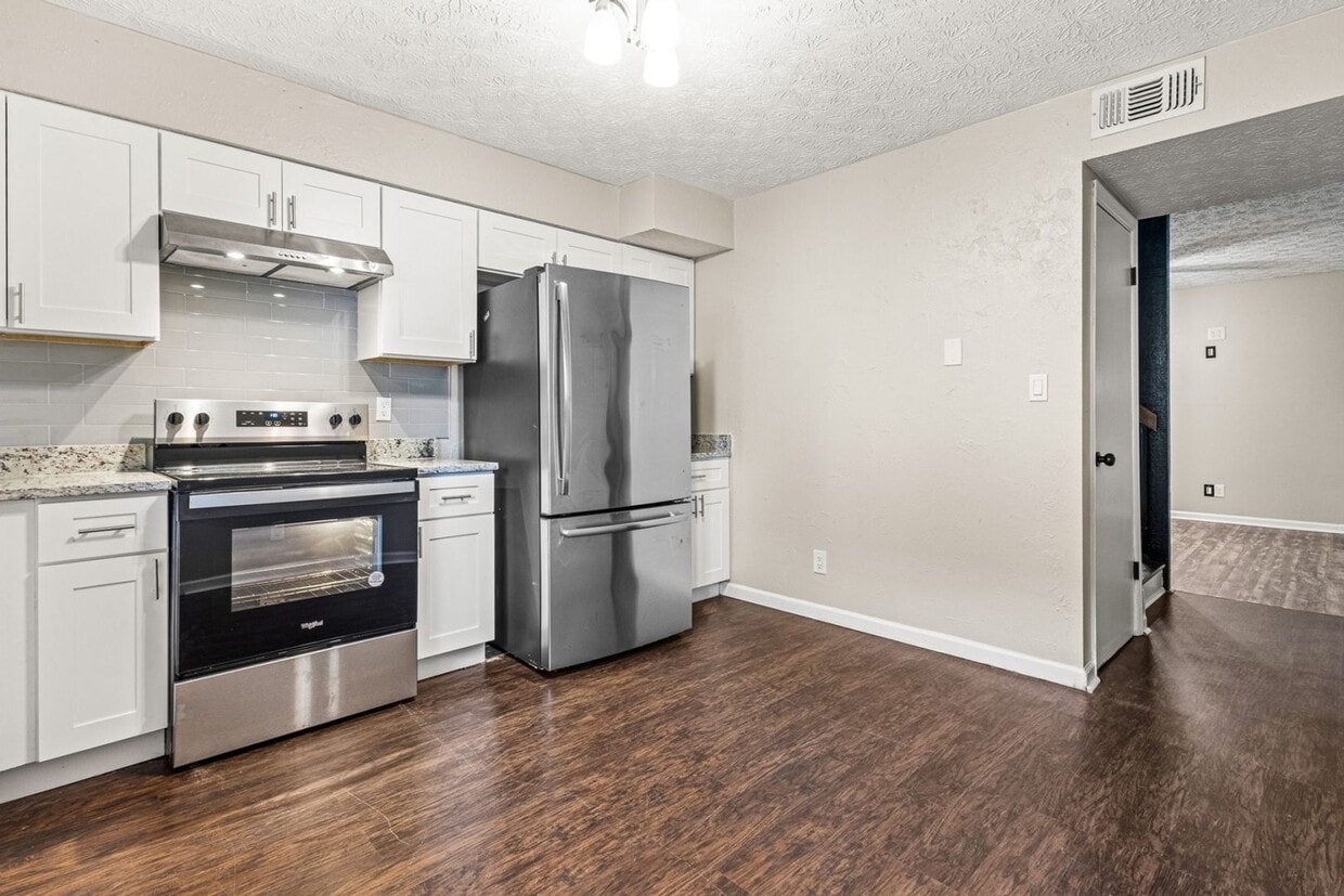 Foto principal - 8586 Creekwood Way