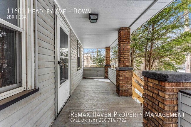 Foto del edificio - 11601 Headley Ave
