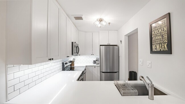 Foto del edificio - 228 Monroe St