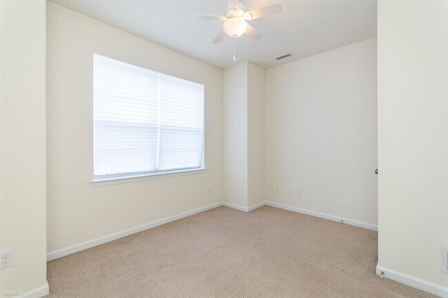 Building Photo - 3 br, 2 bath Duplex - 1712 MONUMENT ST Unit A