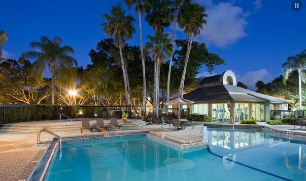 Piscina - Legacy at Coconut Creek