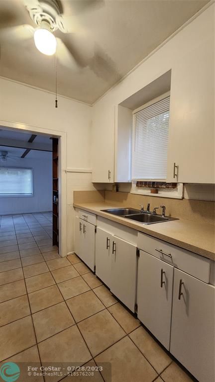 Foto del edificio - 816 SW 16th Ct