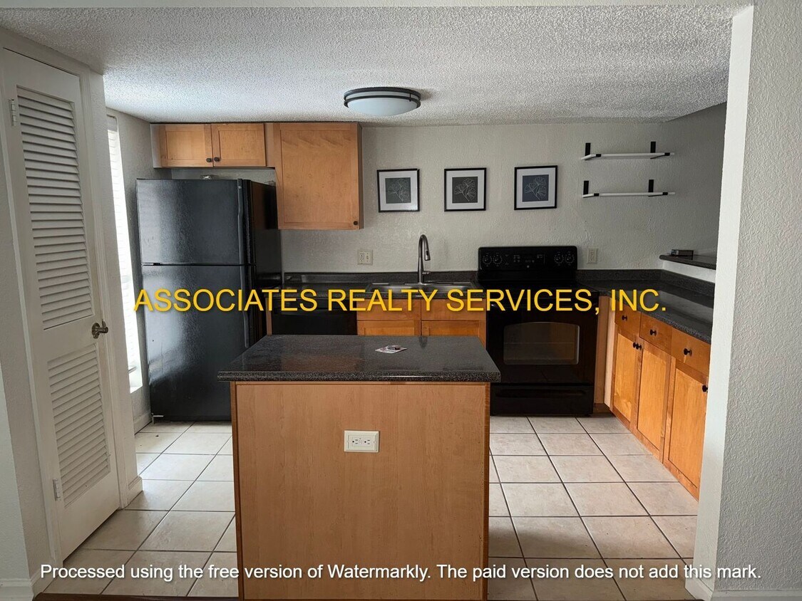 Foto principal - Spacious 2bed/2bath Condo in CREEK’S EDGE ...