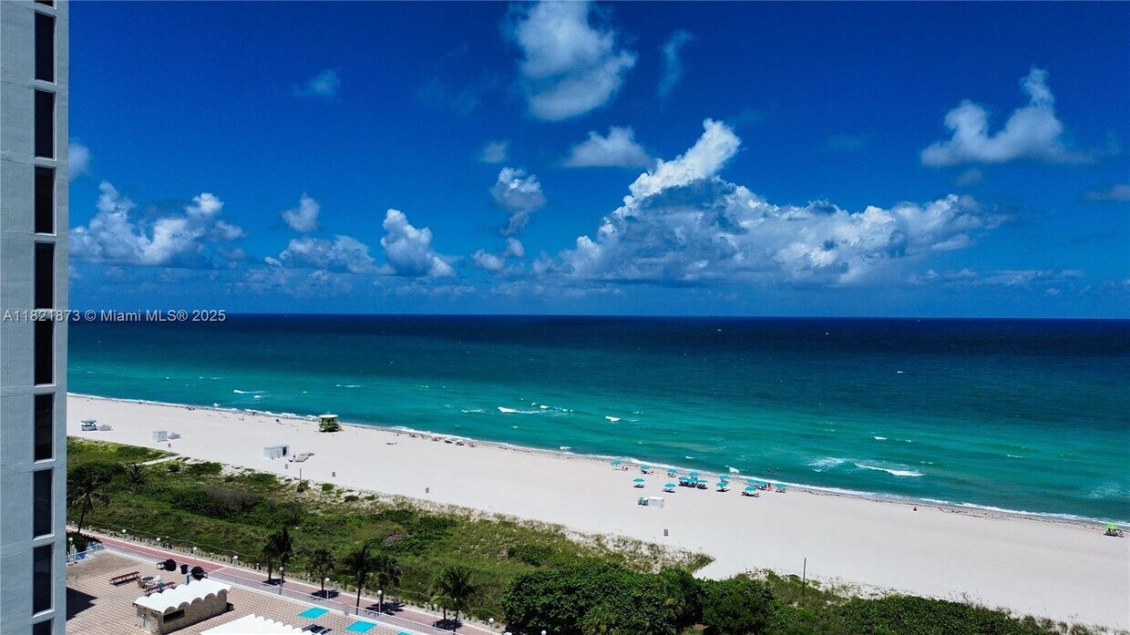 Primary Photo - 5701 Collins Ave