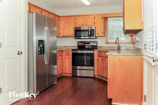 Building Photo - 5561 Elderberry Ln