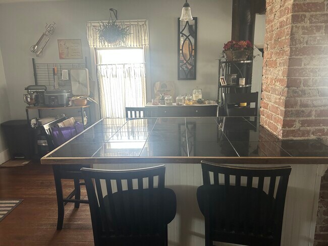 Foto del edificio - 9 Chestnut Ave