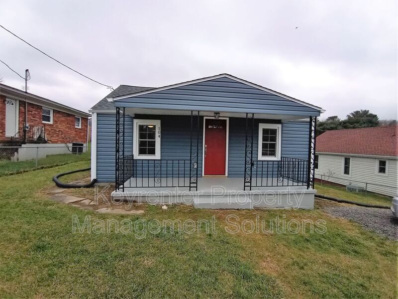 Primary Photo - 104 Mulberry St