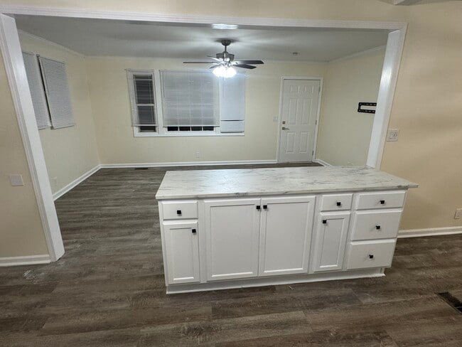 Building Photo - 508 Bounty Dr