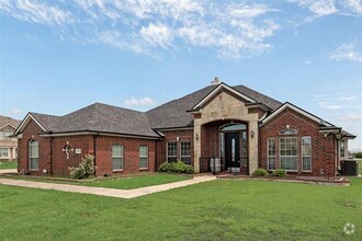 Building Photo - 10044 Dorsett Dr