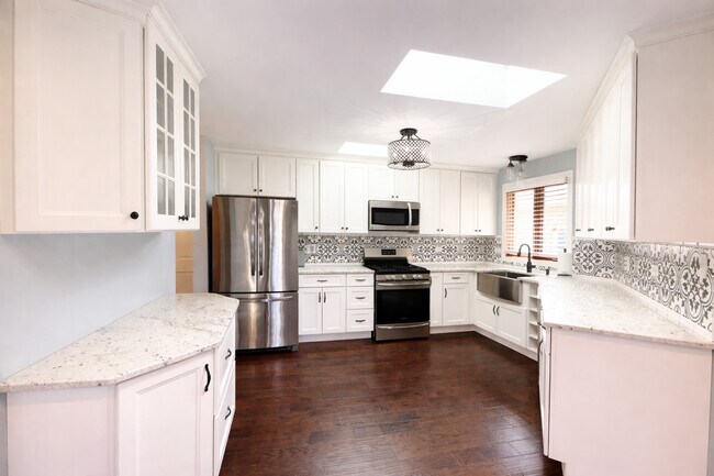 Building Photo - 7714 Northfield Ln