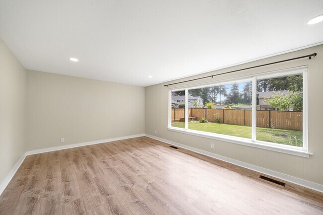 Foto del edificio - Beautifully updated 3 bed 3 bath Steilacoo...