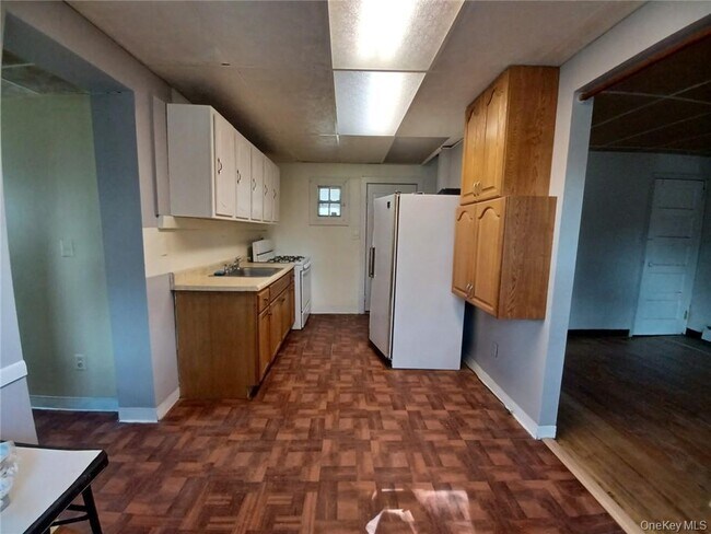 Foto del edificio - 48 Lenox Ave